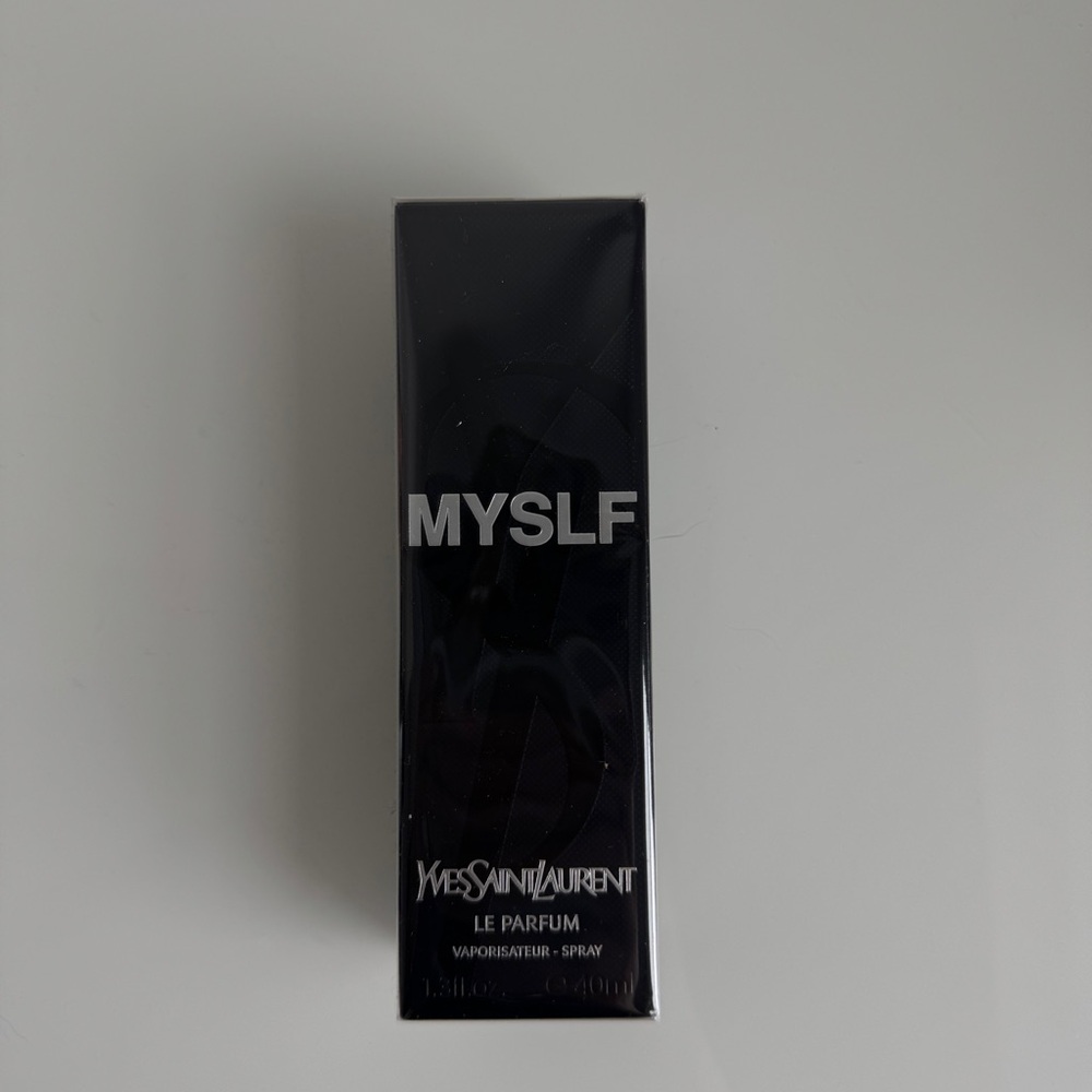 NWT Yves Saint Laurent MYSLF Le Parfum in Black